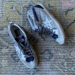 LIKE NEW Golden Goose Deluxe Brand Mid Star